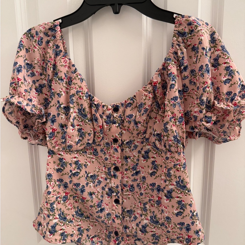 VILA Pink and Blue Flutter Sleeve Crop Top